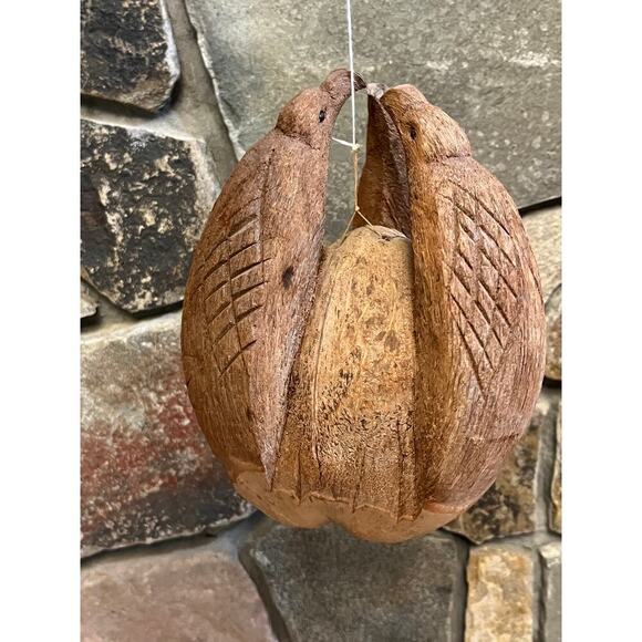 Hand carved Coconut Shell Birds. Bird feeder/Planter. Folk Art? Tiki Beach - Picture 3 of 7